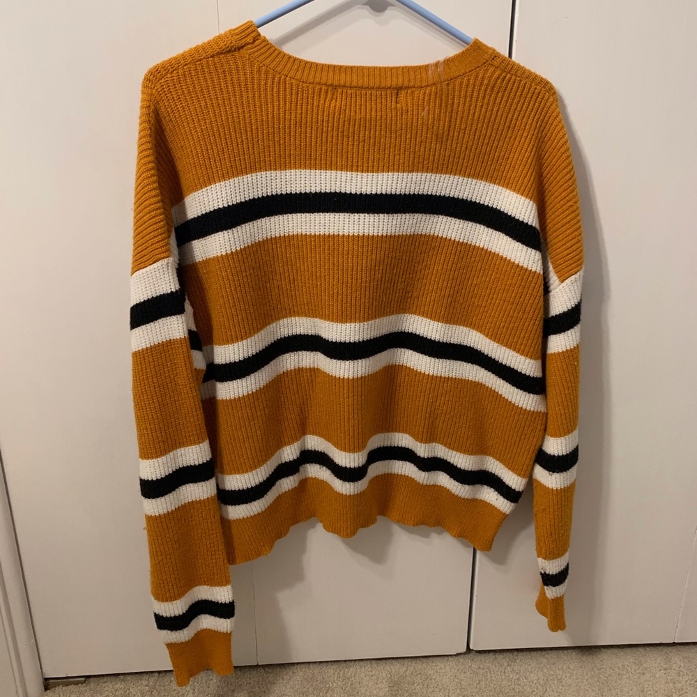 Stripped Sweater - Picture 2 of 3